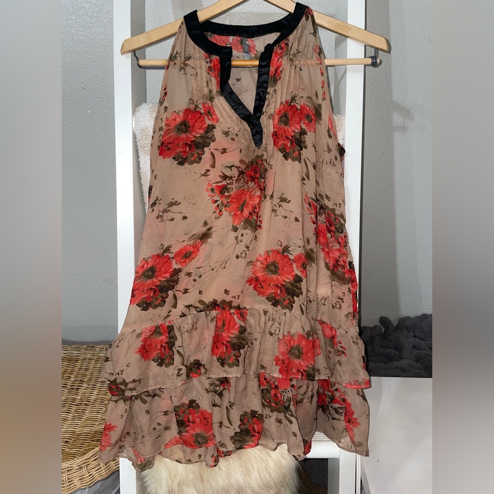 Charlotte Russe Floral Tiered Halter Top – Size XS